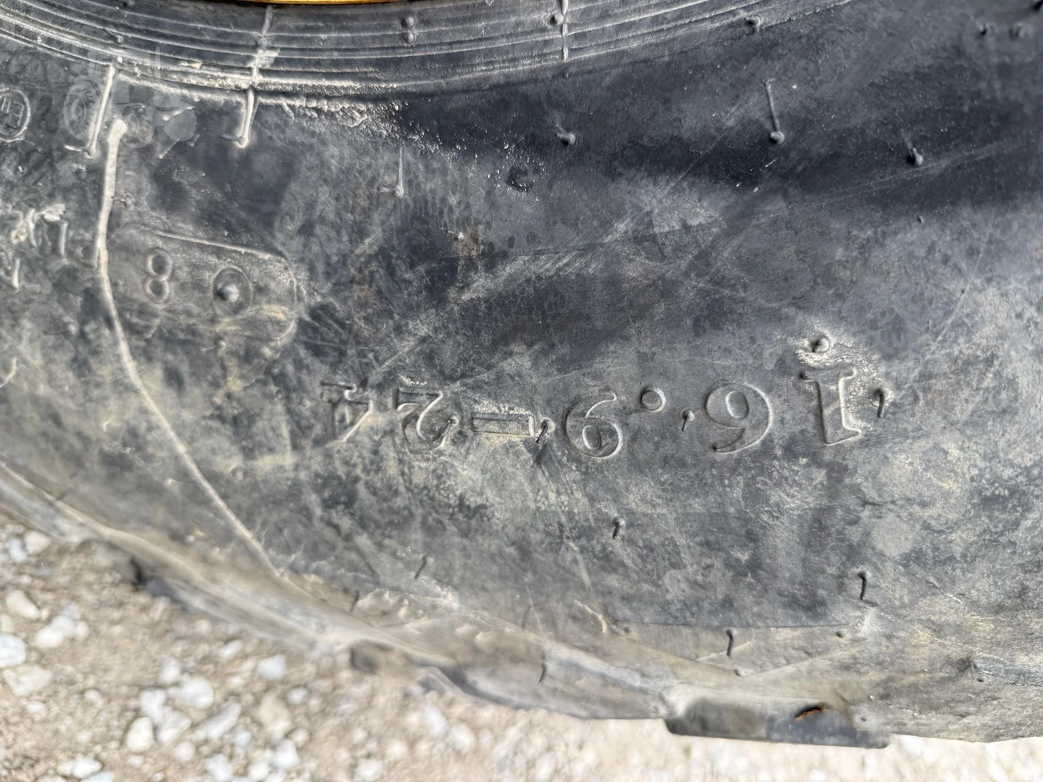 1995 FORD 445D Tractor - Image 11