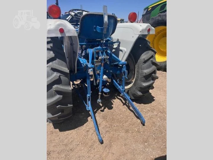 1980 FORD 1700 Tractor - Image 3