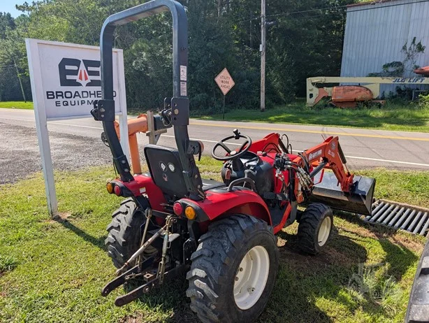 2017 BRANSON 2400 - Image 2