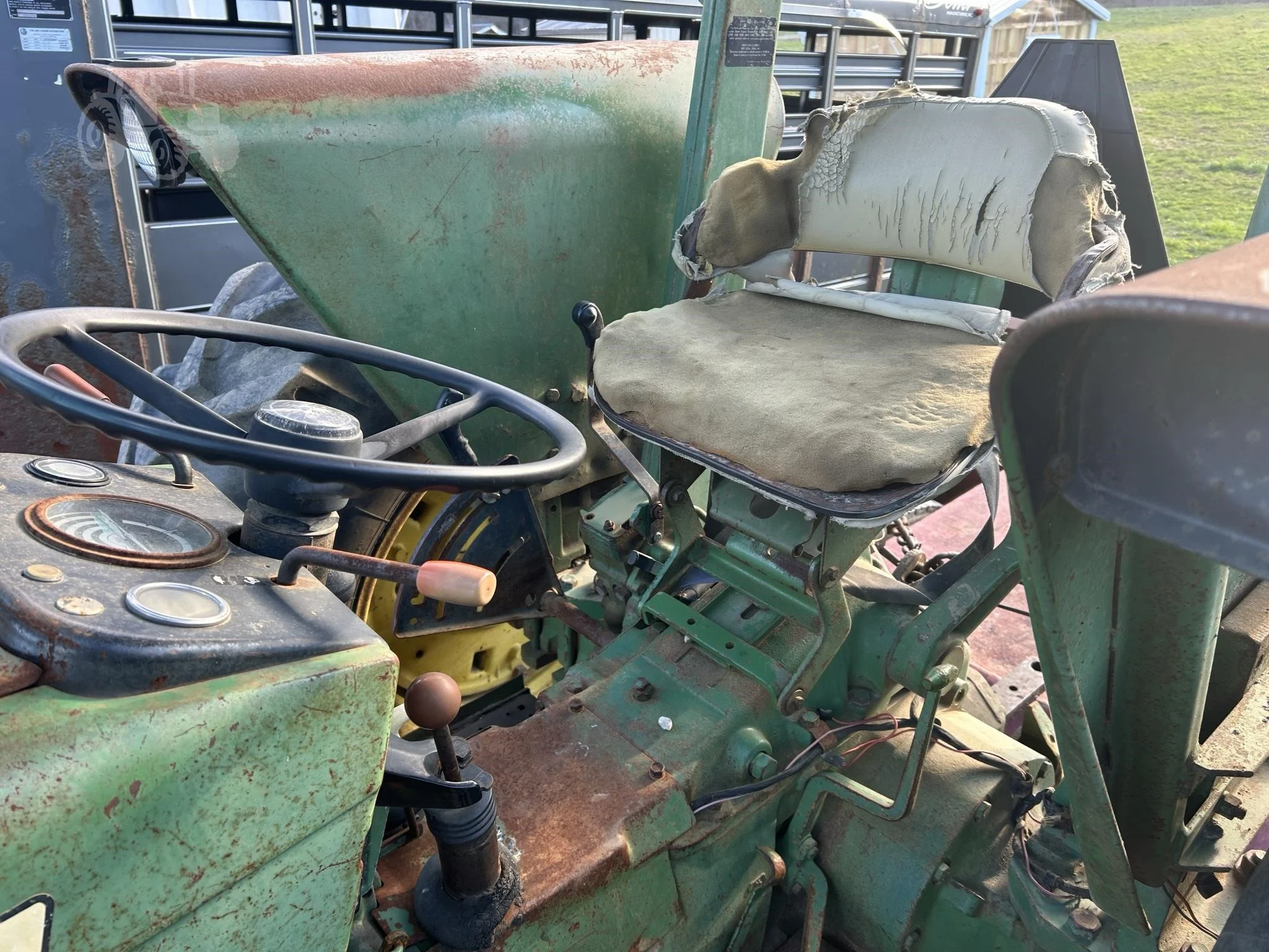 1978 John Deere 2640 Utility Tractor - Image 5