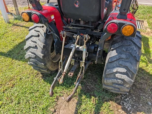 2017 BRANSON 2400 - Image 5