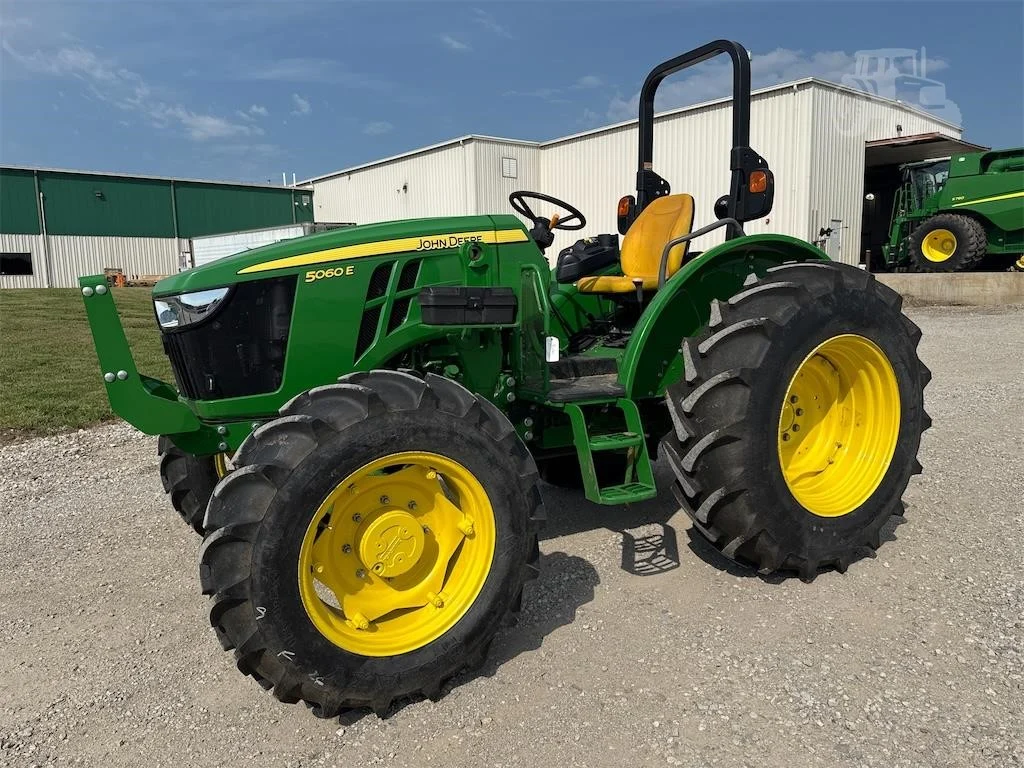 2024 JOHN DEERE 5060E Tractor