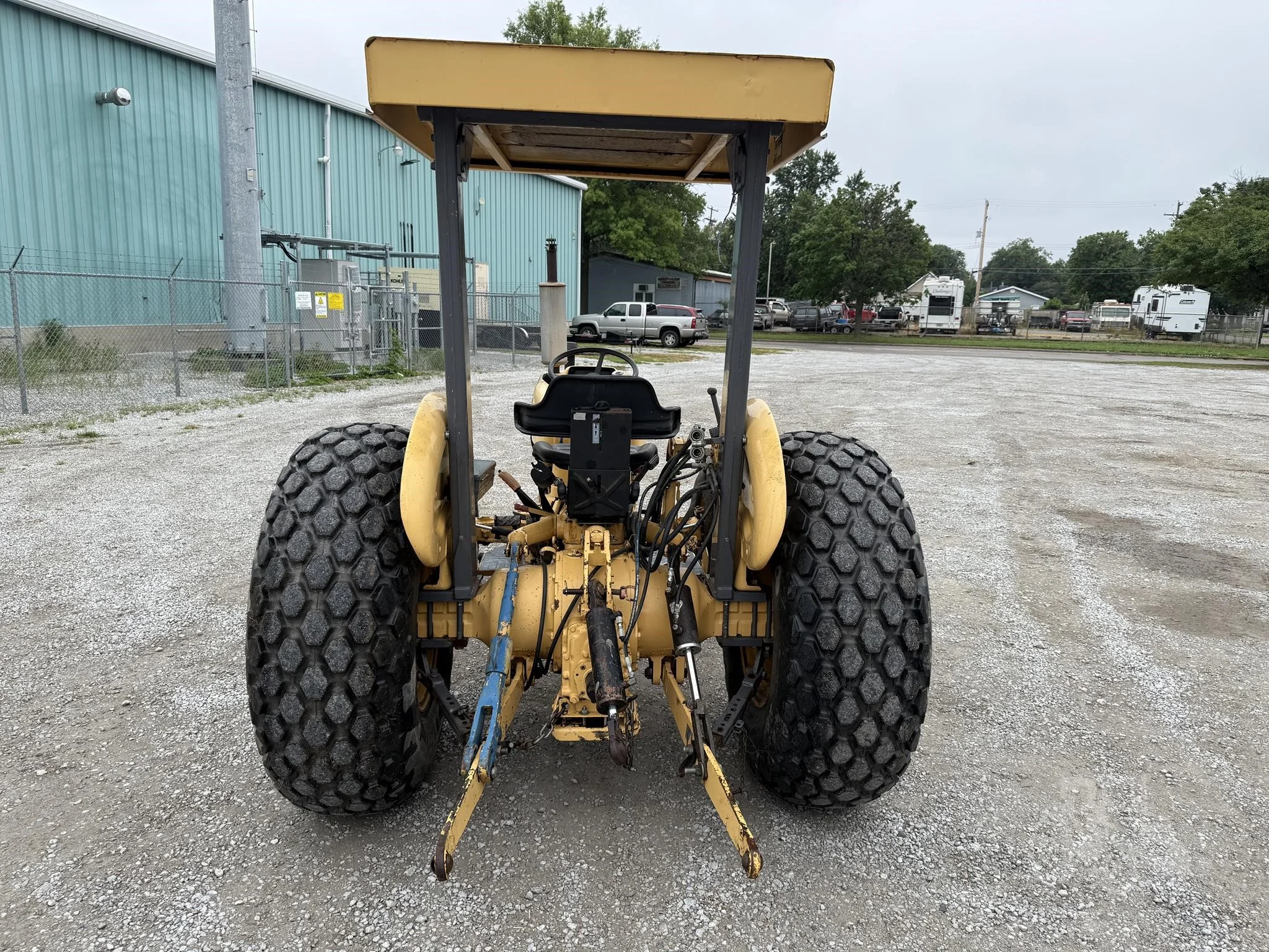 1995 FORD 445D Tractor - Image 7