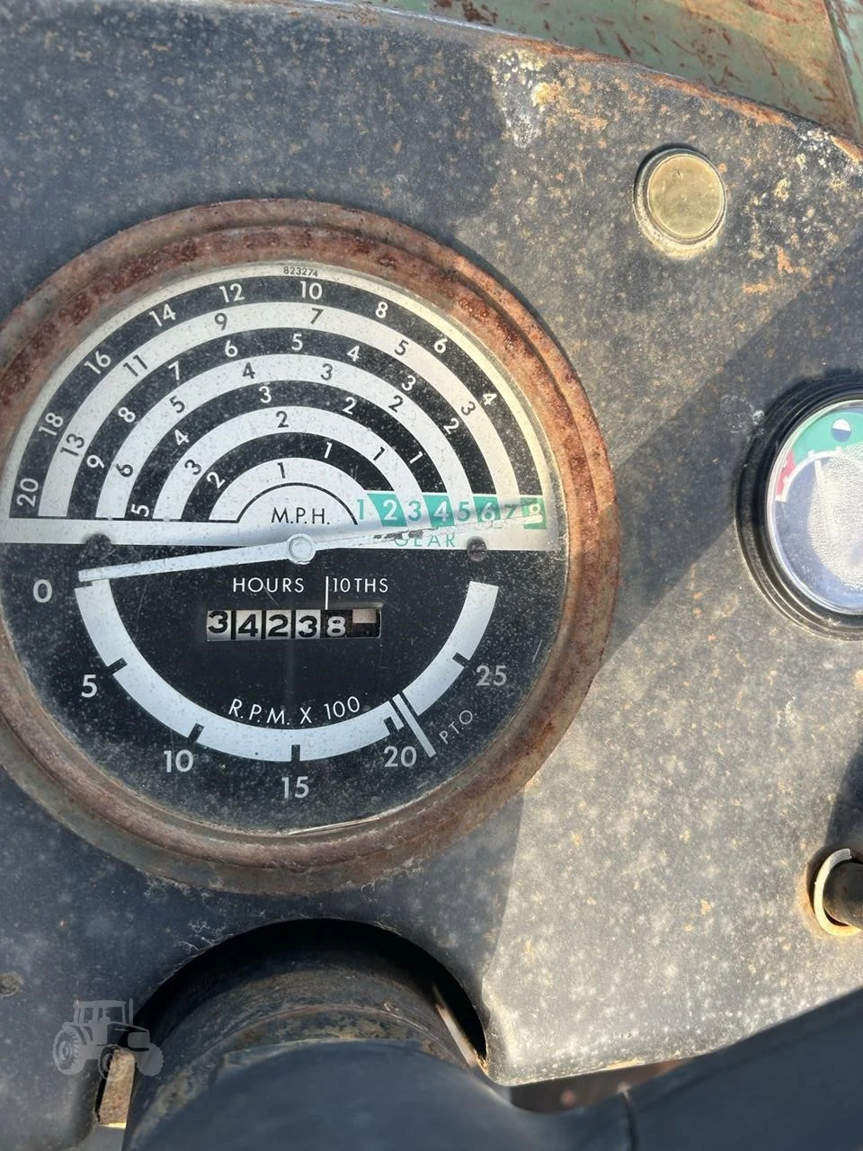 1978 John Deere 2640 Utility Tractor - Image 3