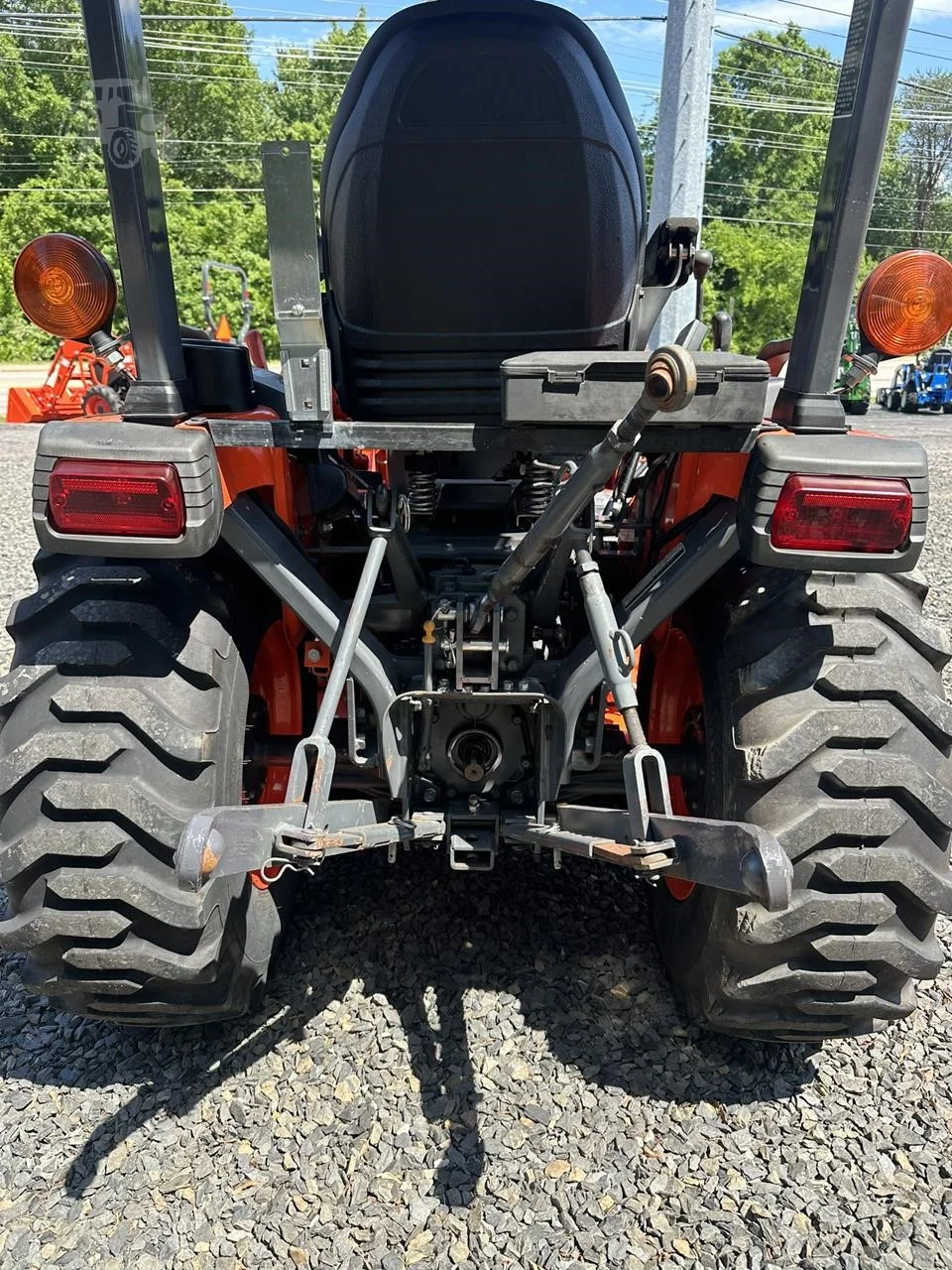 2017 KUBOTA B2301 Tractor - Image 10