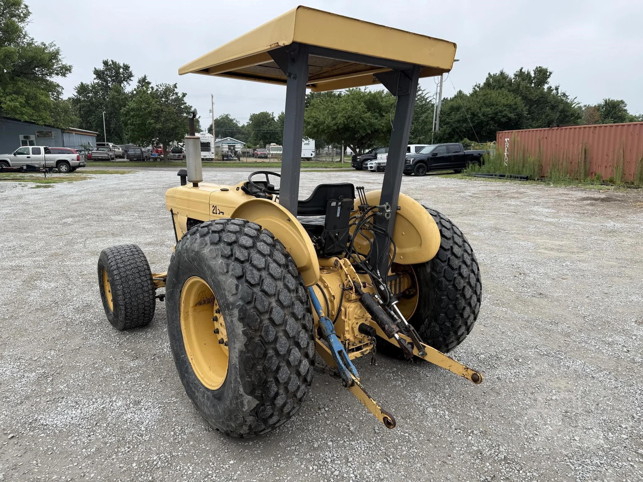 1995 FORD 445D Tractor - Image 8